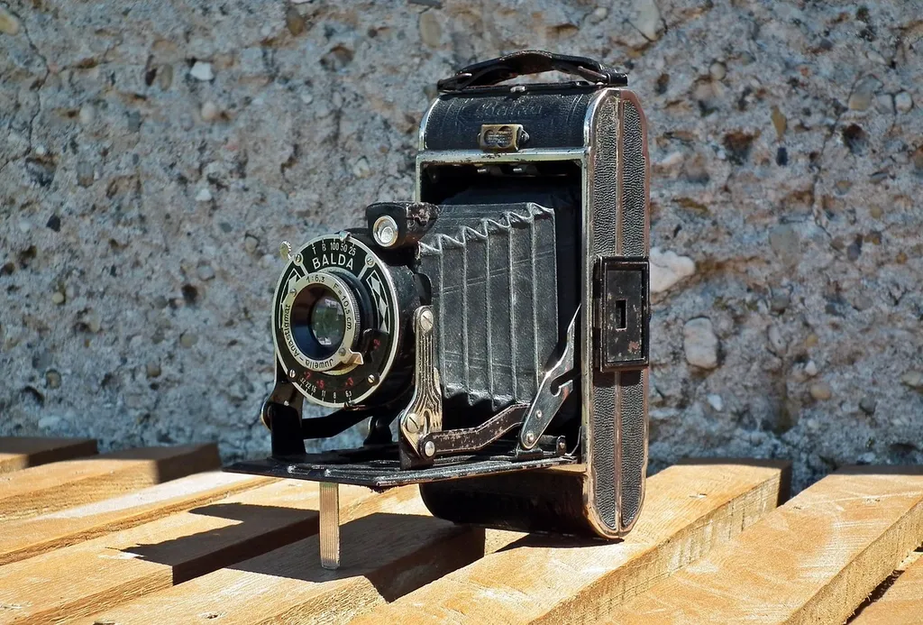 CAMERA